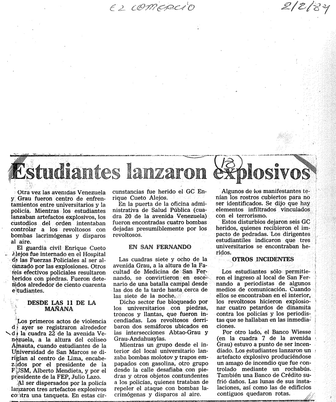 Estudiantes lanzaron explosivos