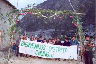 Bienvenida de la población a comisionados en Chungui - Ayacucho