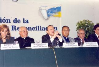 Presentación de miembros de la Comisión de la Verdad y Reconciliación (CVR) - Lima