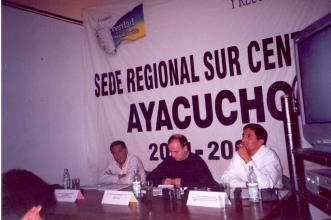Conferencia de prensa por Audiencia Pública en Huamanga