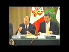 Embedded thumbnail for Ministro Fernando Rospigliosi firma convenio interinstitucional con la Comisión de la Verdad y Reconciliación &gt; Videos