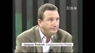 Embedded thumbnail for Entrevista al congresista Jacques Rodrich comparando la guerra contra el terrorismo de EEUU con la del Perú &gt; Videos