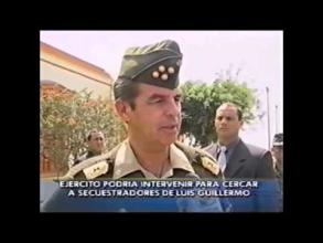 Embedded thumbnail for General Roberto Chiabra se pronunció sobre la ejecución extrajudicial a 3 emerretistas en el operativo Chavín de Huántar. &gt; Videos
