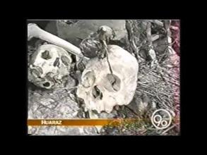 Embedded thumbnail for Hallan restos humanos en fosas comunes en Huaraz &gt; Videos