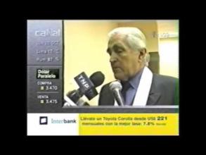 Embedded thumbnail for Declaraciones del abogado de Adolfo Olaechea, Javier Valle Riestra, quien desafía al procurador a presentar las pruebas contra su defendido &gt; Videos