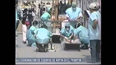 Embedded thumbnail for Exhuman siete tumbas de los reclusos del penal El Frontón &gt; Videos