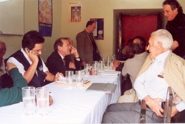 Conferencia de prensa en la Universidad San Cristóbal de Huamanga