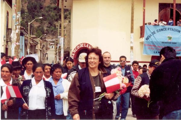 Reunión de los comisionados con pobladores de Tambo - Huancayo