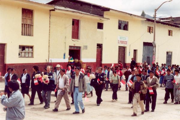 Reunión de los comisionados con pobladores de Tambo - Huancayo