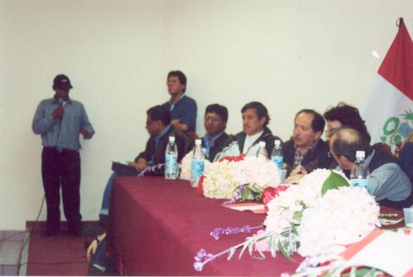 Reunión de los comisionados con pobladores de Tambo - Huancayo
