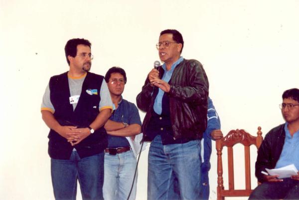 Reunión de los comisionados con pobladores de Tambo - Huancayo