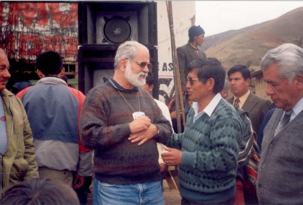 Reunión de los Comisionados con el Frente de Defensa de Tayacaja y con pobladores de Pampas - Junín