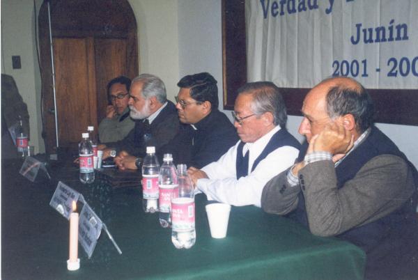 Conferencia de prensa - Salón parroquial de Tarma