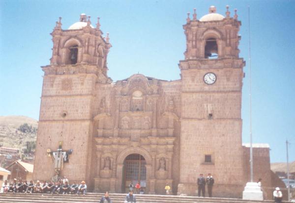 Reunión con autoridades locales de Azángaro - Puno
