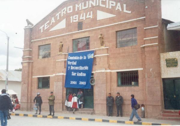 Reunión con autoridades locales de Ayaviri - Puno