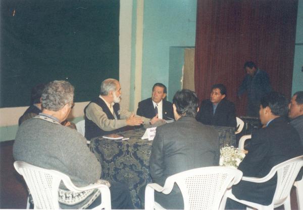 Reunión con autoridades locales de Ayaviri - Puno