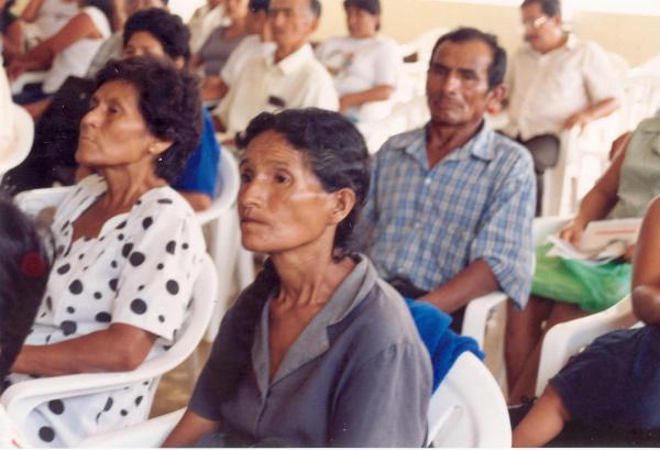 Reunión de los comisionados con familiares de víctimas en Huánuco
