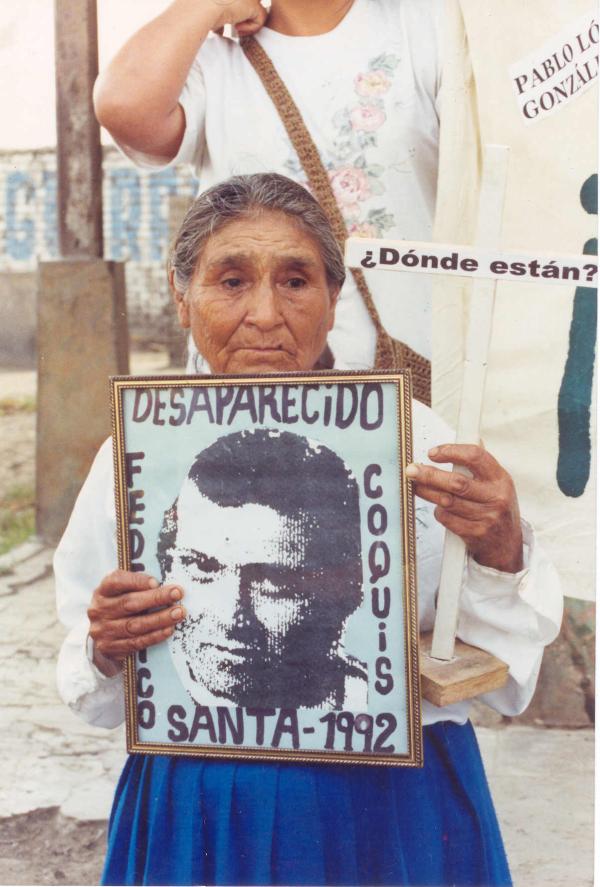 Reunión de los comisionados con autoridades locales, eclesiásticas y pobladores de Santa