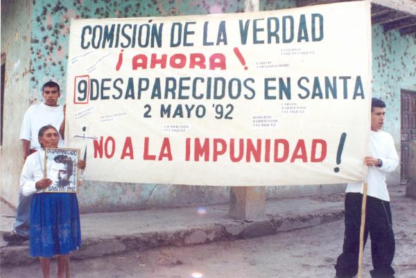 Reunión de los comisionados con autoridades locales, eclesiásticas y pobladores de Santa