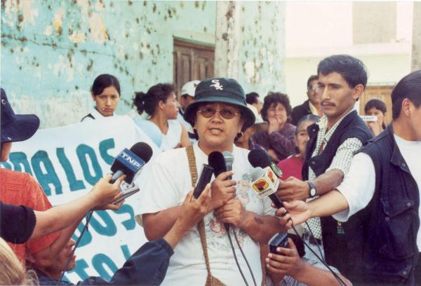 Reunión de los comisionados con autoridades locales, eclesiásticas y pobladores de Santa