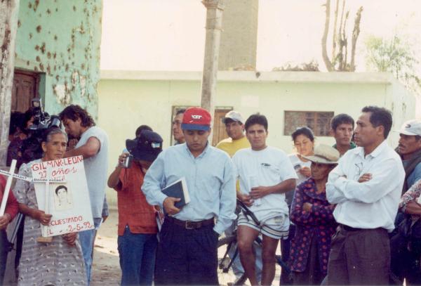 Reunión de los comisionados con autoridades locales, eclesiásticas y pobladores de Santa