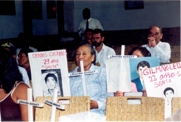 Reunión de los comisionados con familiares de víctimas - Ancash