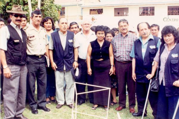Siembra del árbol de la paz en San Martín