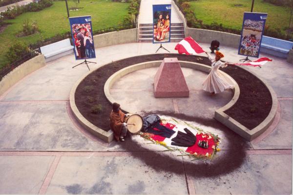 Presentación teatral: Rosa Cuchillo – Yuyachkani - Huamanga