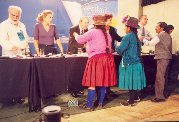 Caso pobladores de Huamanquiquia: testimonio de Victoria Taquiri Del Pino, Víctor Amador Bravo Cana y Alejandra Sicha Ramírez - Huamanga