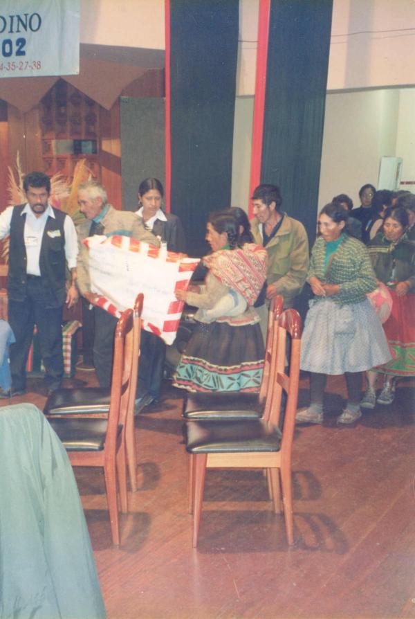 Entrega de carta colectiva en Cusco