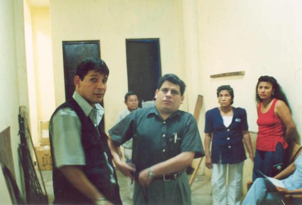 Reunión final con los voluntarios en la asamblea pública de Pucallpa