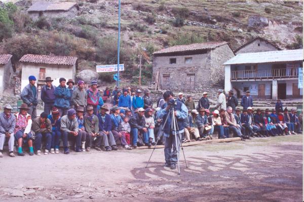 Inaguración de asamblea pública en Chungui - Ayacucho