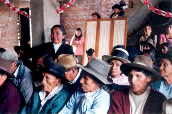 Entrega de expedientes Asociación Nacional de Familiares Secuestrados, Detenidos y Desaparecidos del Perú (Anfasep) - Huamanga