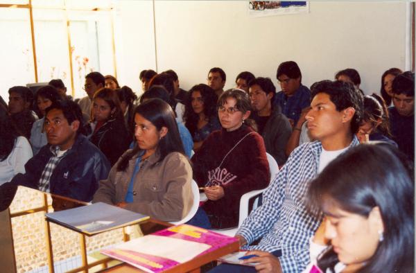 Taller de voluntarios sobre campaña desaparecidos - Huancayo