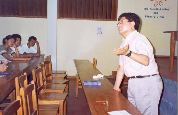 Taller con voluntario de Puerto Maldonado