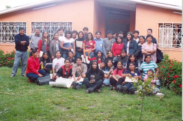 Taller de capacitación con voluntarios en Huamanga