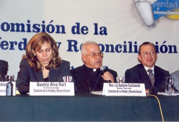 Presentación de miembros de la Comisión de la Verdad y Reconciliación (CVR) - Lima