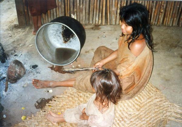 Población asháninka enferma por desnutrición