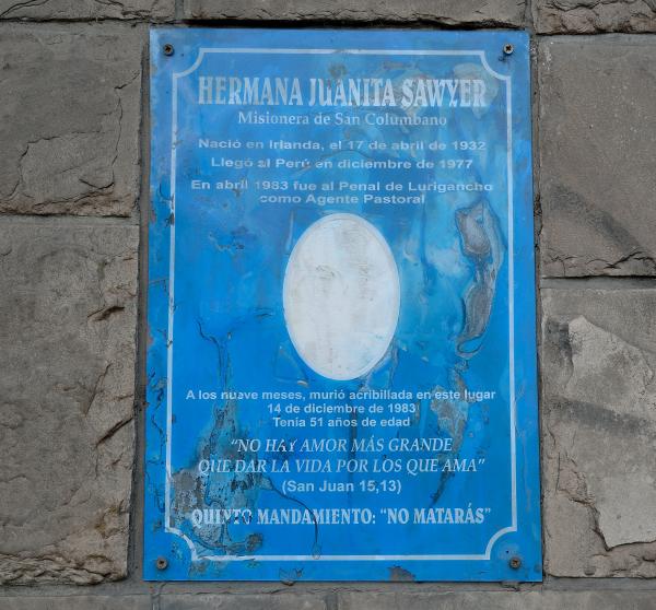 17. Placa "Hermana Anita Sawyer"
