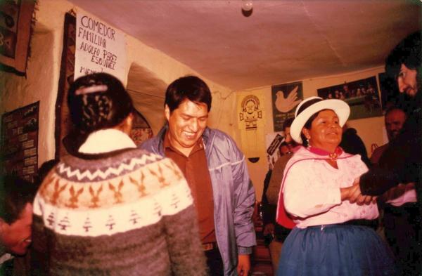 Reunión entre miembros del Anfasep y miembros del grupo de solidaridad con el Perú