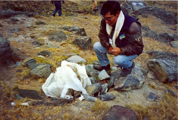 Localización de la fosa Aricoma en la provincia de Carabaya - Puno
