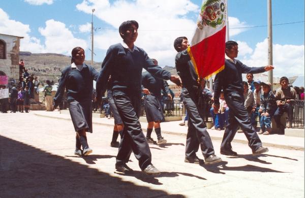 Bienvenida a los miembros de la Comisión de la Verdad y Reconciliación (CVR) en Lucanamarca - Ayacucho