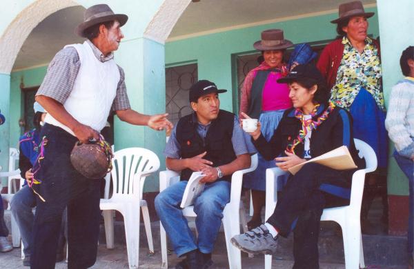 Bienvenida a los miembros de la Comisión de la Verdad y Reconciliación (CVR) en Lucanamarca - Ayacucho