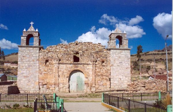 Bienvenida a los miembros de la Comisión de la Verdad y Reconciliación (CVR) en Lucanamarca - Ayacucho
