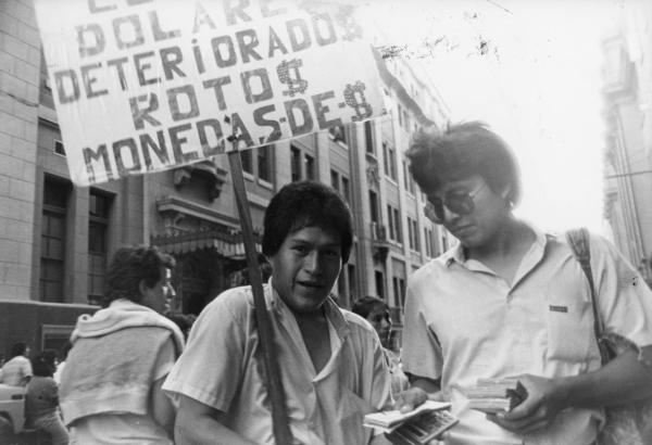 Banca y finanzas: Cambio de monedas 1