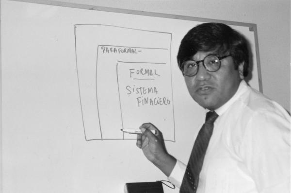 Banca y finanzas: Credito informal 2