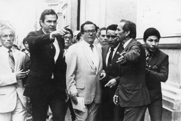 Banca y finanzas:  Estatizacion de la banca 4