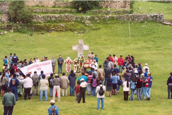Ceremonia de conmemoración de los caídos en Uchuraccay