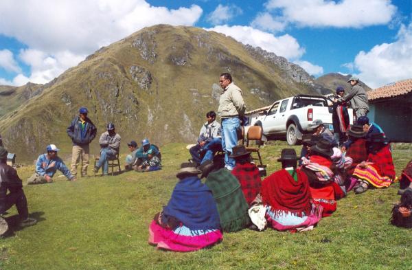 Visita de comisionados a Uchuraccay