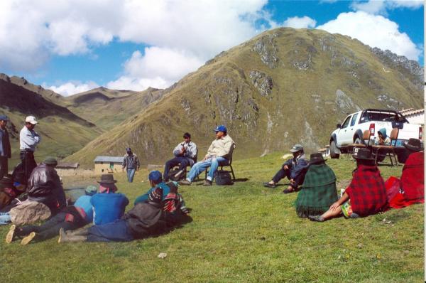 Visita de comisionados a Uchuraccay